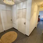 T4 Moderne 7 Pers Avec Terrasse&parking à 10 Min à Pieds * Le Lavandou