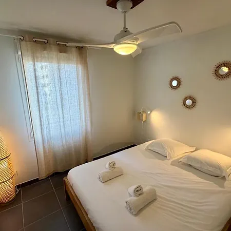 T4 Moderne 7 Pers Avec Terrasse&parking à 10 Min à Pieds Hébergement de vacances Le Lavandou