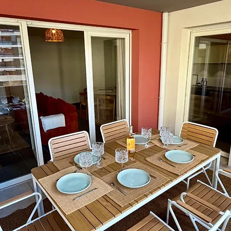 T4 Moderne 7 Pers Avec Terrasse&parking à 10 Min à Pieds Hébergement de vacances Le Lavandou